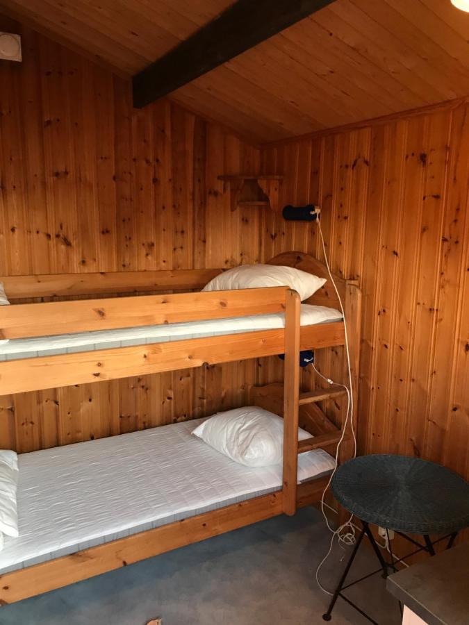 Bjoersjoeas Vildmark - Small Camping Cabin Close To Nature Olofstorp ภายนอก รูปภาพ