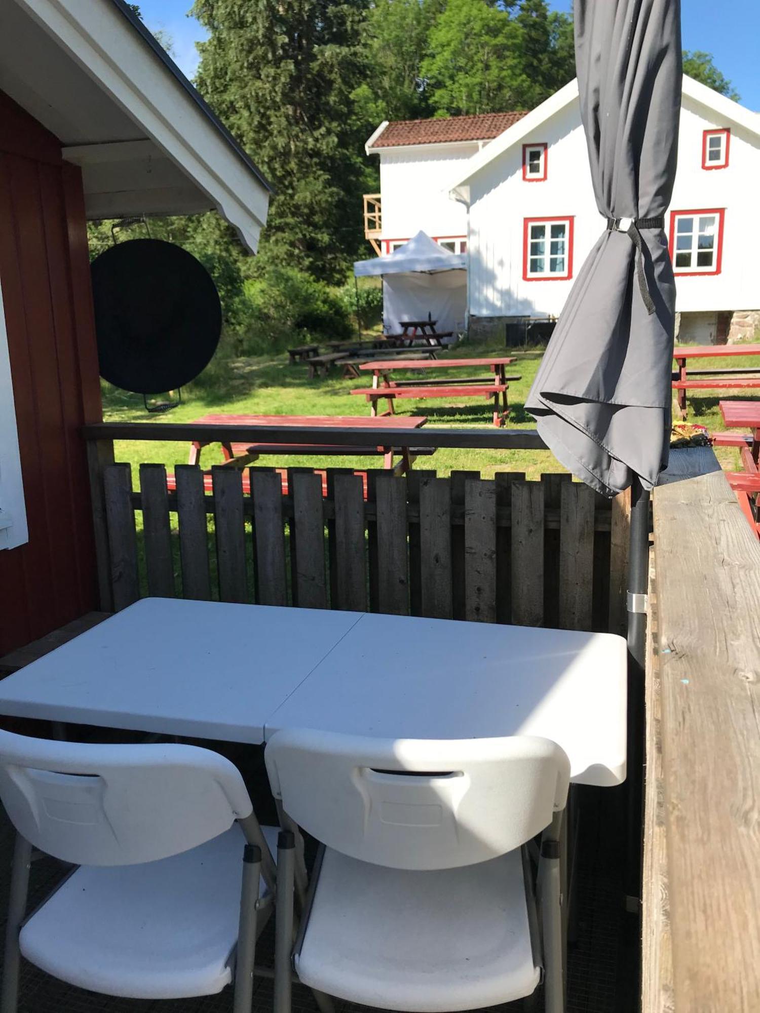 Bjoersjoeas Vildmark - Small Camping Cabin Close To Nature Olofstorp ภายนอก รูปภาพ